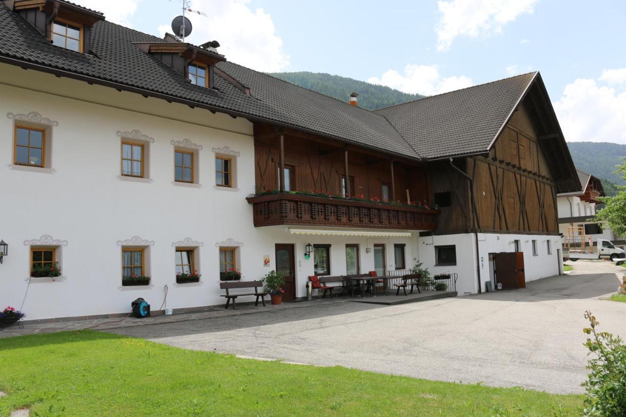 Lindnerhof Urlaub Am Bauernhof Hotel San Lorenzo di Sebato Exterior photo